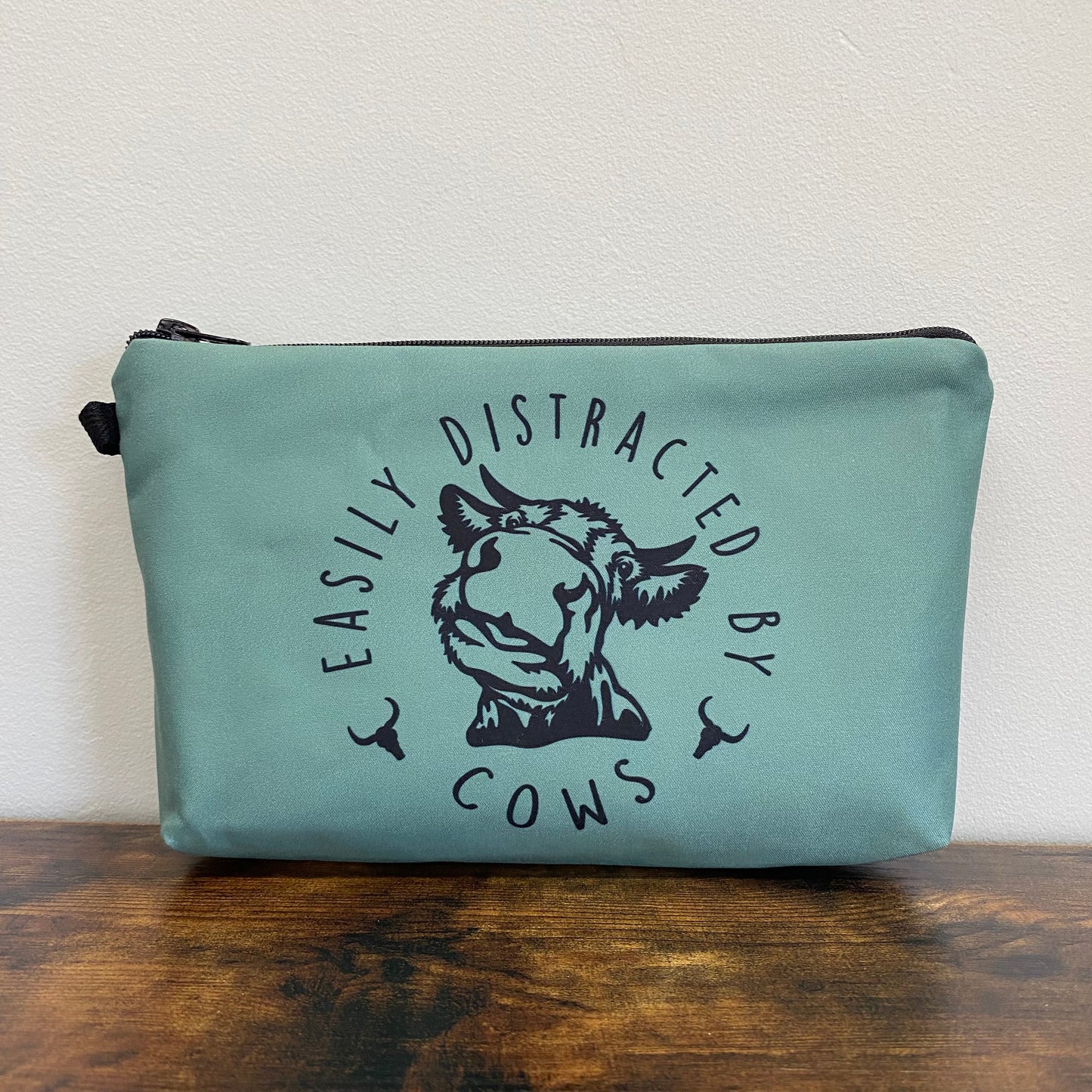Pouch - Cow, Easily Distracted